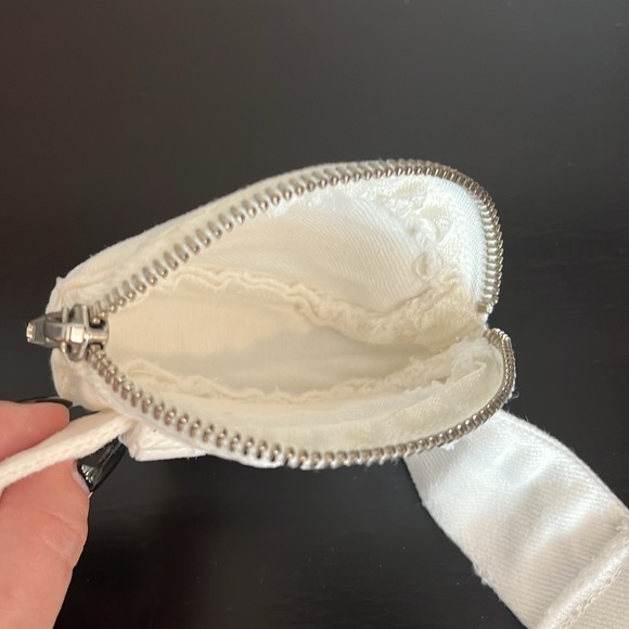 Mini Canvas fannypack Coin belt bag, off white, 45” long, 4.5”x1.5”wallet. New - Picture 8 of 10